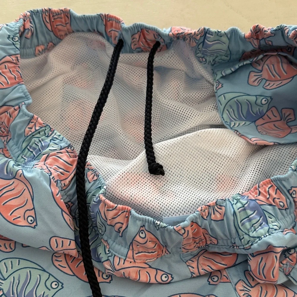 Men’s medium Vineyard Vines Swim Trunks